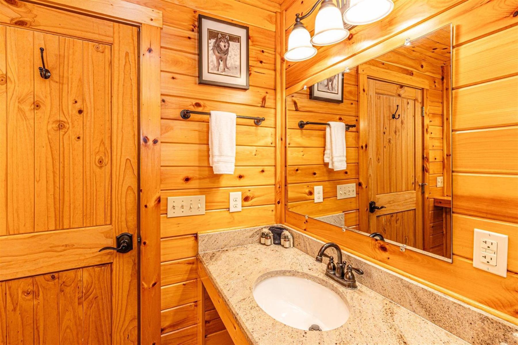 Waterfall Hideaway Bryson City Exteriör bild