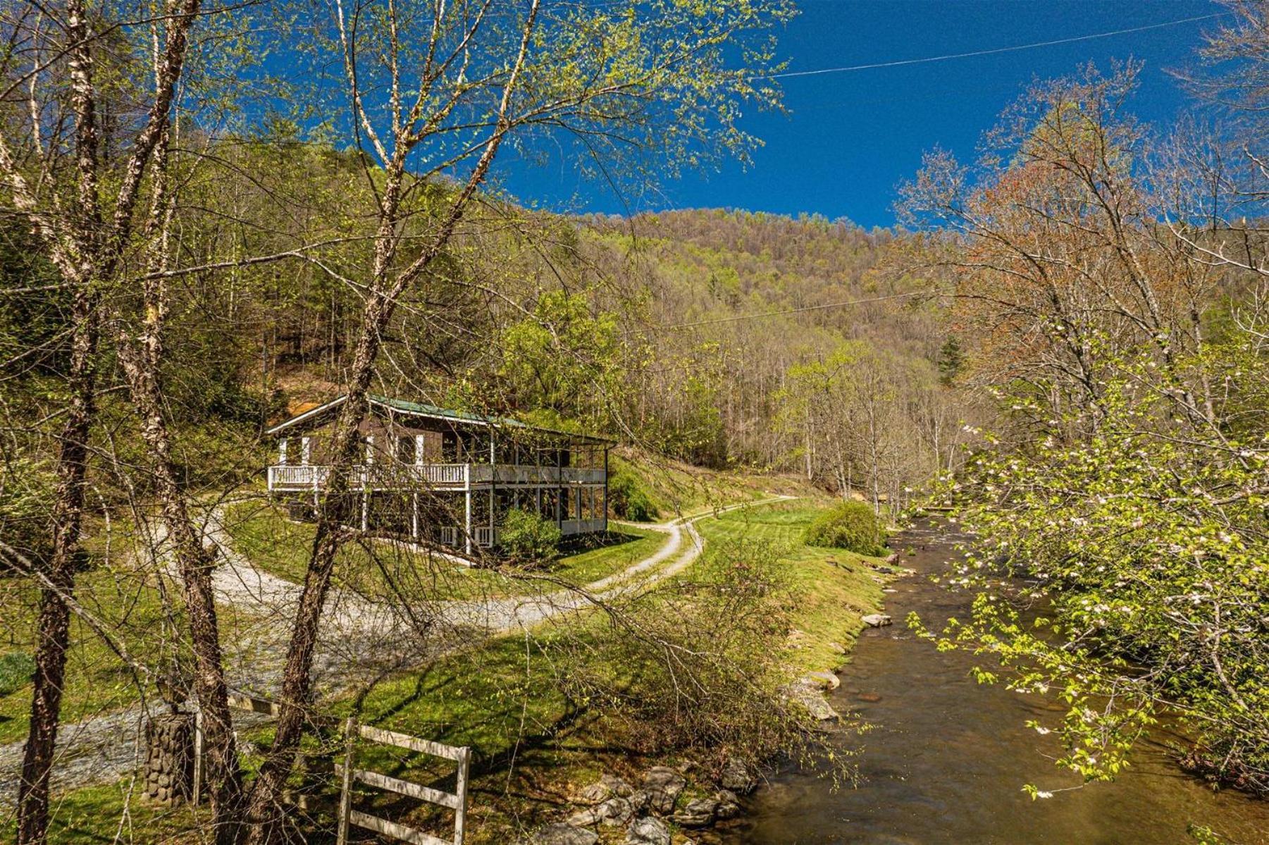 Waterfall Hideaway Bryson City Exteriör bild